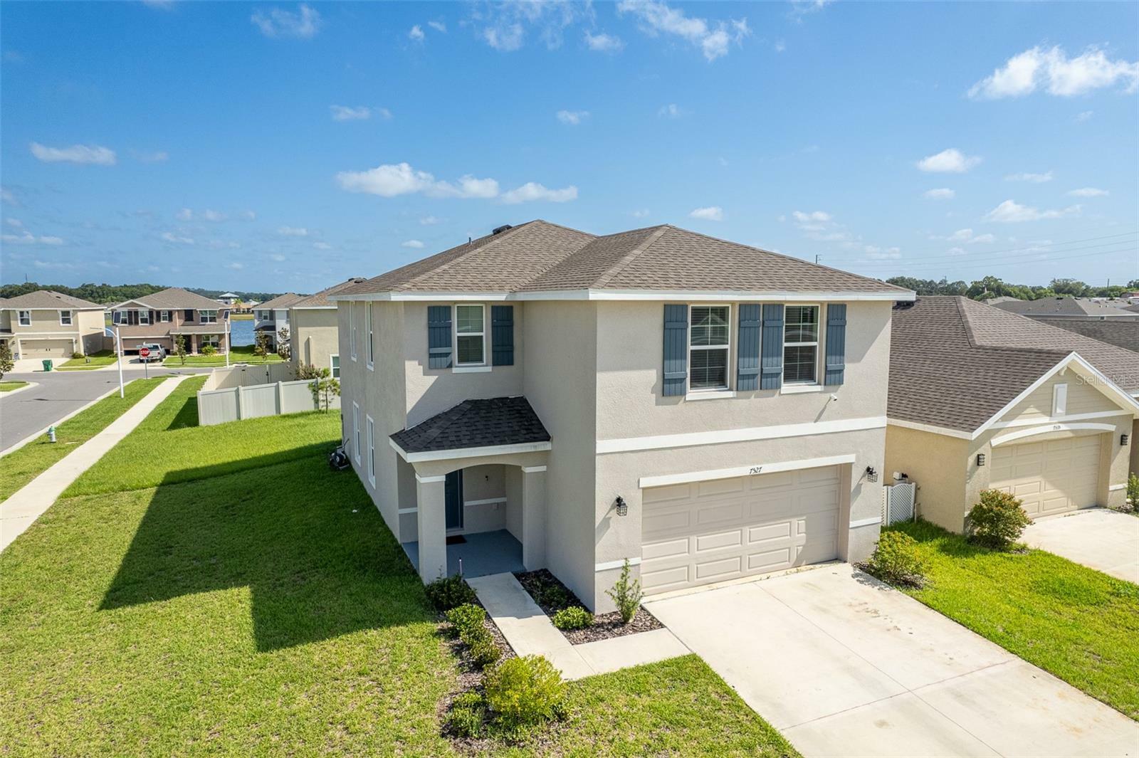 Property Photo:  7527 Broad Pointe Drive  FL 33540 