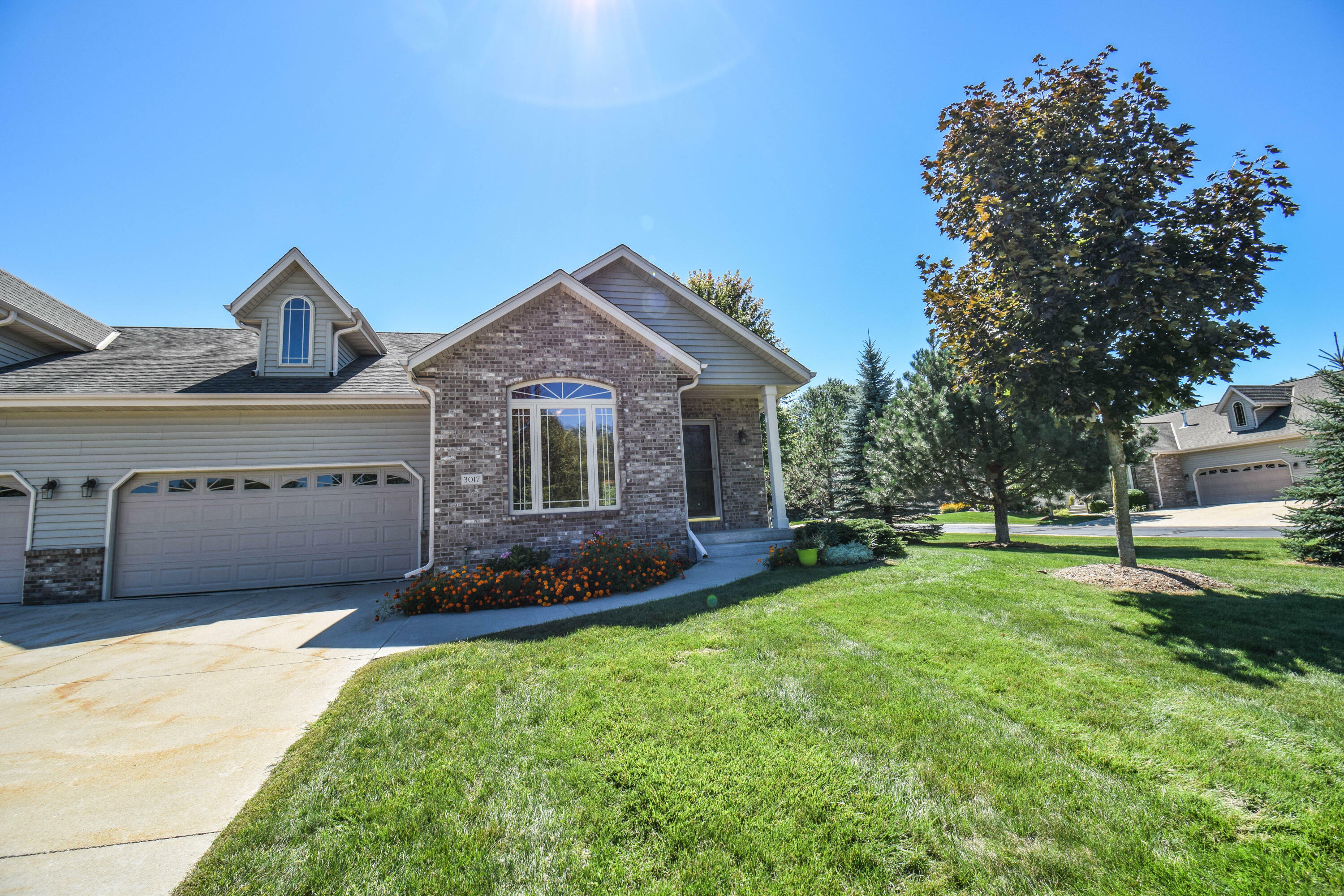 Property Photo: 3017 Valley Ave WI 53095