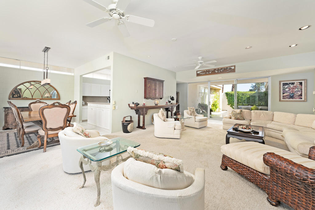 Property Photo: 205 Desert Lakes Drive CA 92264