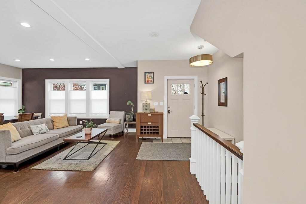 Property Photo:  178A Ruskindale Road 1  MA 02136 