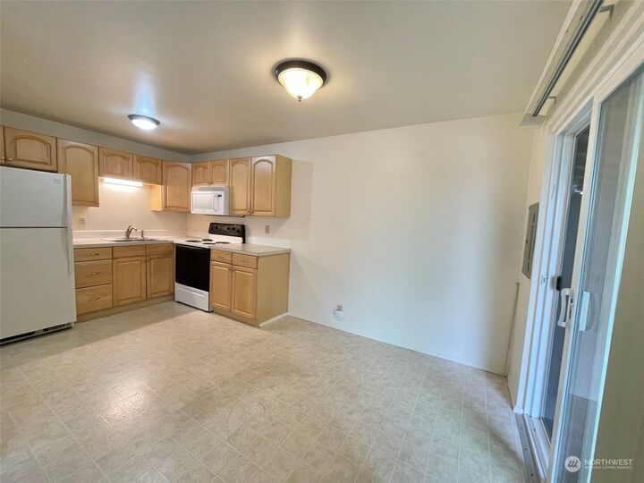 Property Photo: 164 2nd Place NW WA 98027