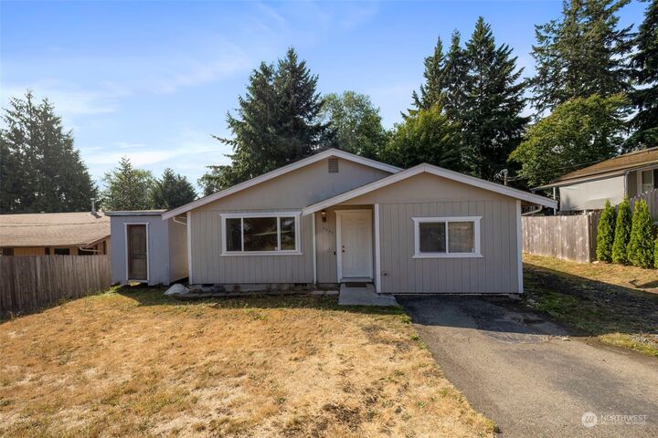 7284 E Collins Road  Port Orchard WA 98366 photo