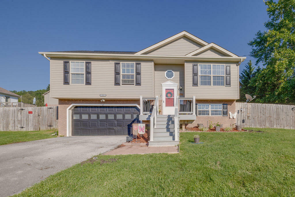 Property Photo:  282 Hairetown Road  TN 37659 