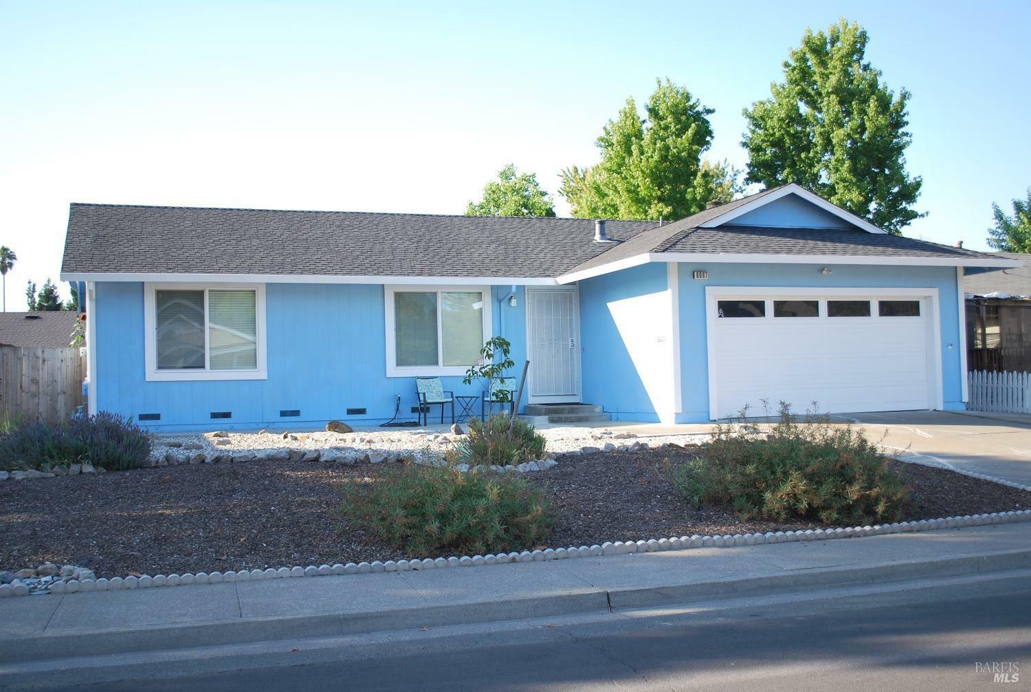 Property Photo: 6087 Evelyn Avenue CA 94928