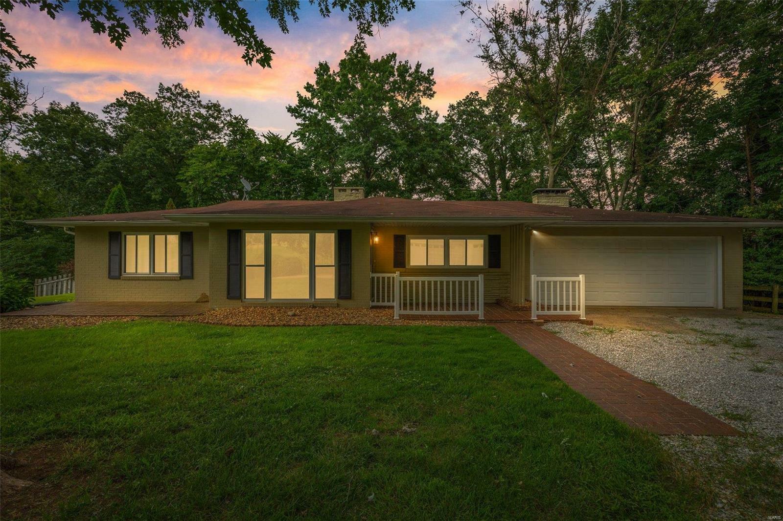 Property Photo:  808 Reddick Street  MO 63775 