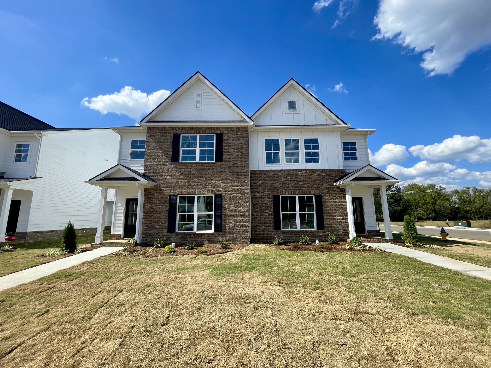 Property Photo: 2106 Barringer Ln TN 37128