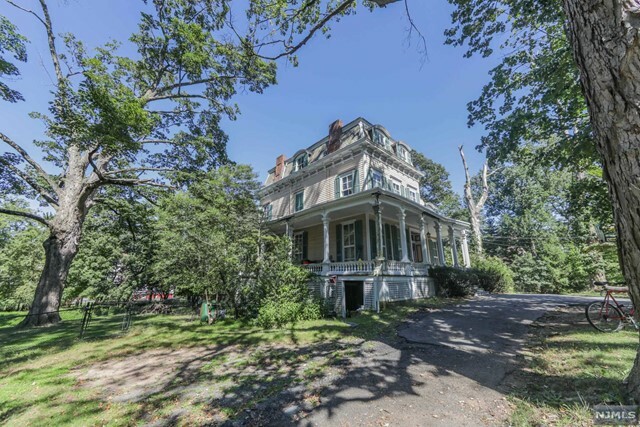 Property Photo:  711 Broadway  NJ 07648 