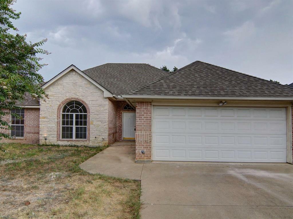 Property Photo:  2419 Cales Drive  TX 76013 