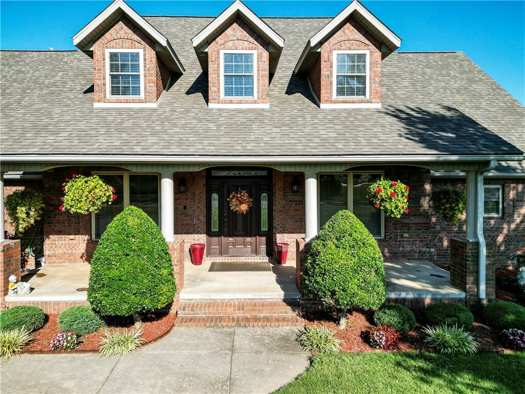 Property Photo: 410 S Driftwood Drive AR 72730