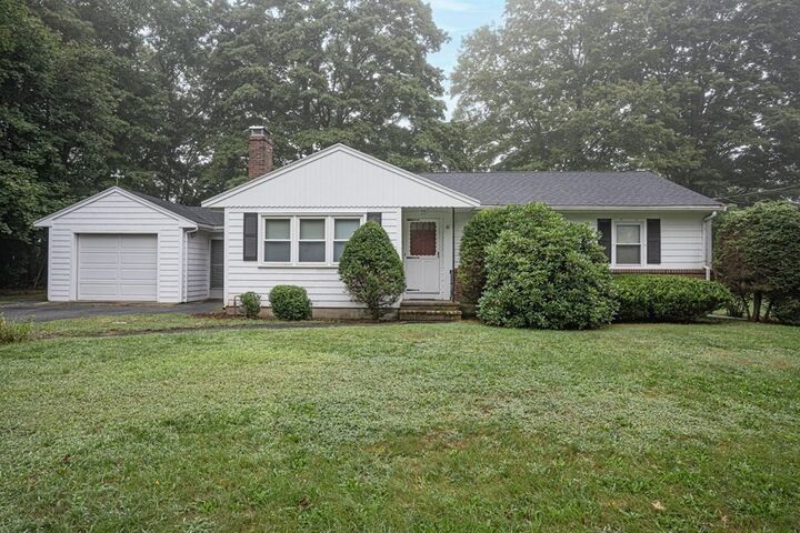 41 Forest St  Dighton MA 02764 photo