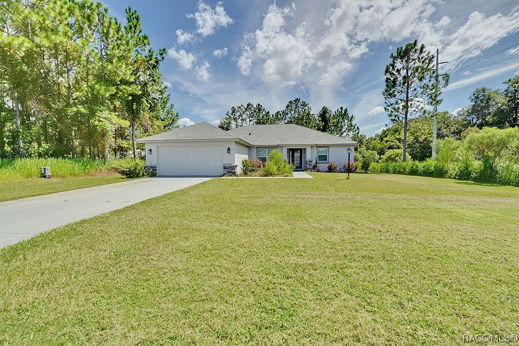 Property Photo:  2584 E Farewell Path  FL 34442 