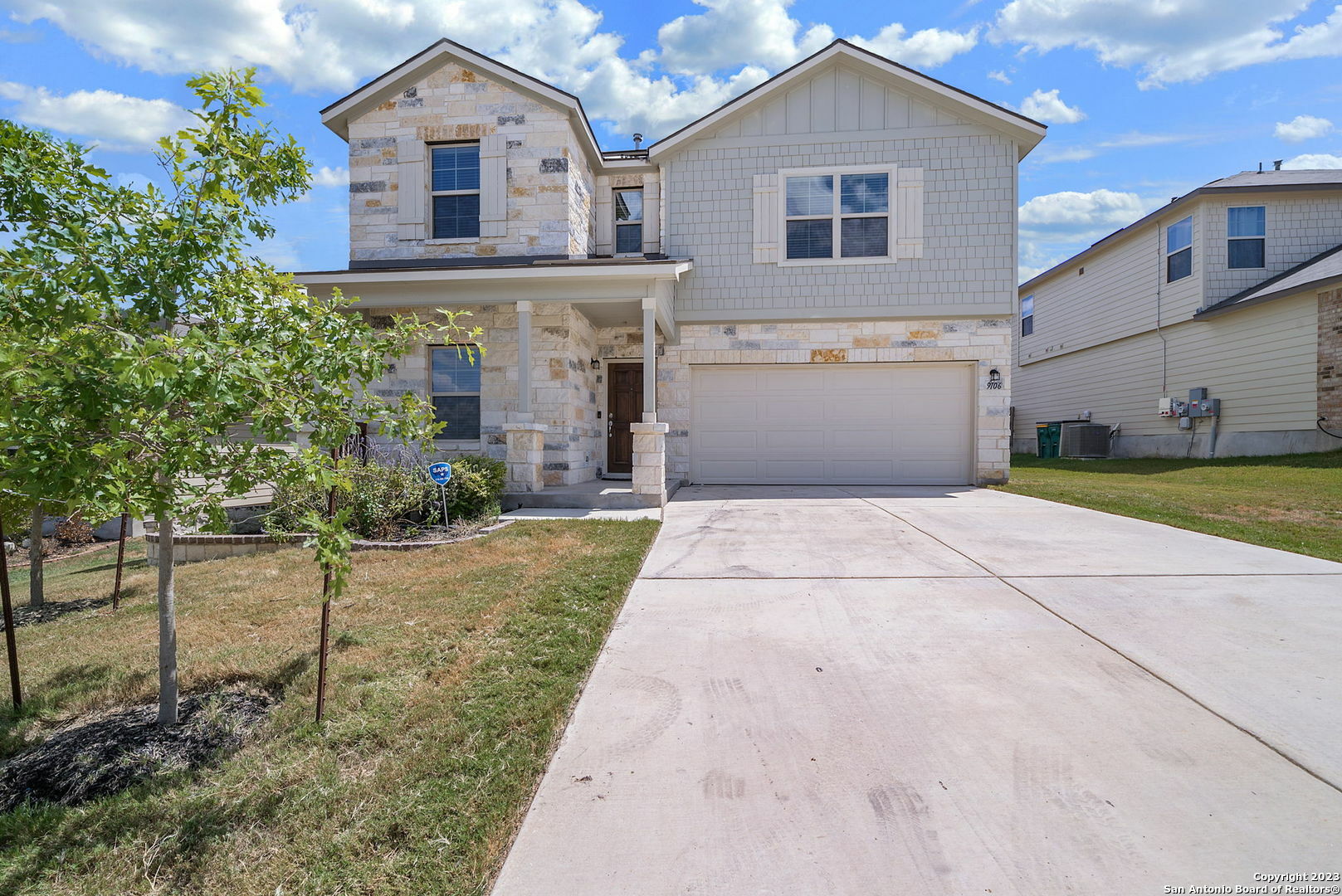 Property Photo:  9106 Lowe Way  TX 78109 