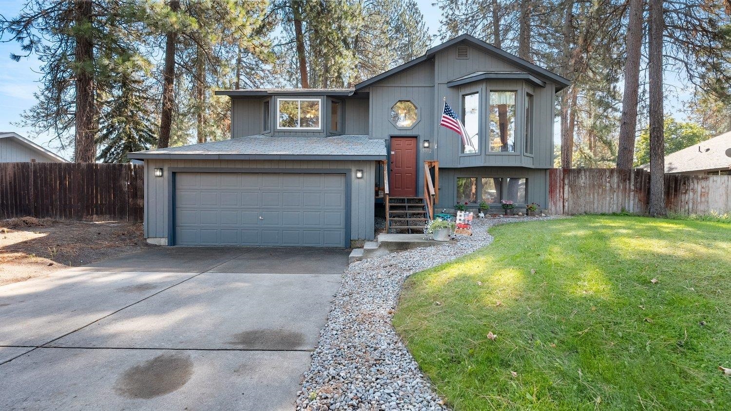 Property Photo: 15312 N Neptune St WA 99021