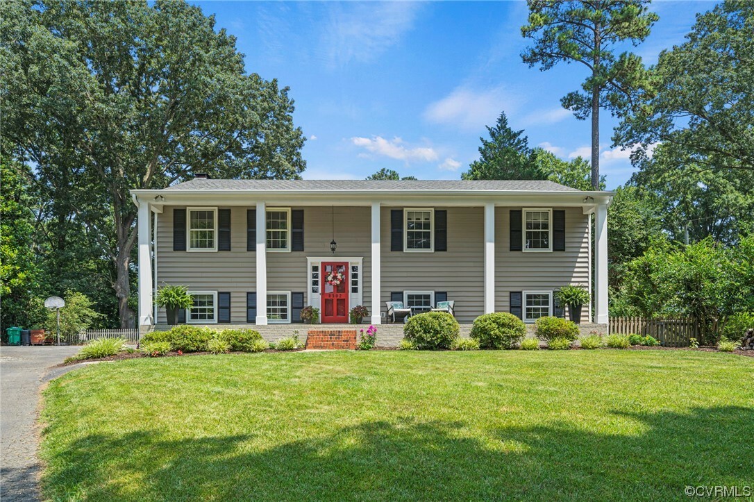 Property Photo: 8302 University Place VA 23229