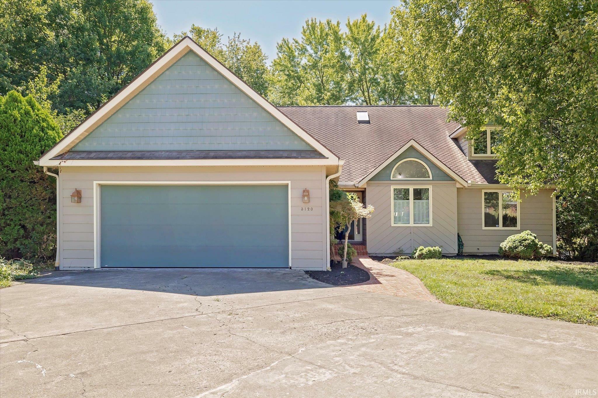 Property Photo: 3120 E Diana Court IN 47401