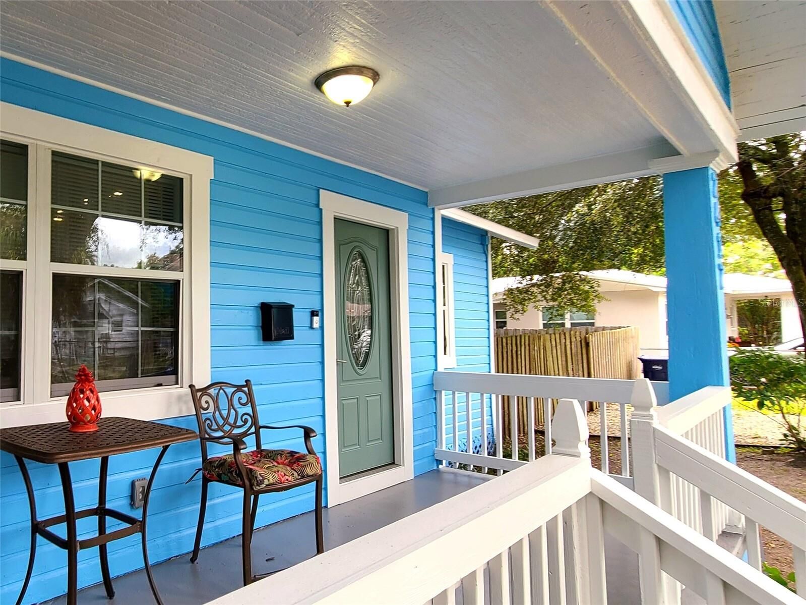 Property Photo:  2417 Mallory Avenue  FL 33605 
