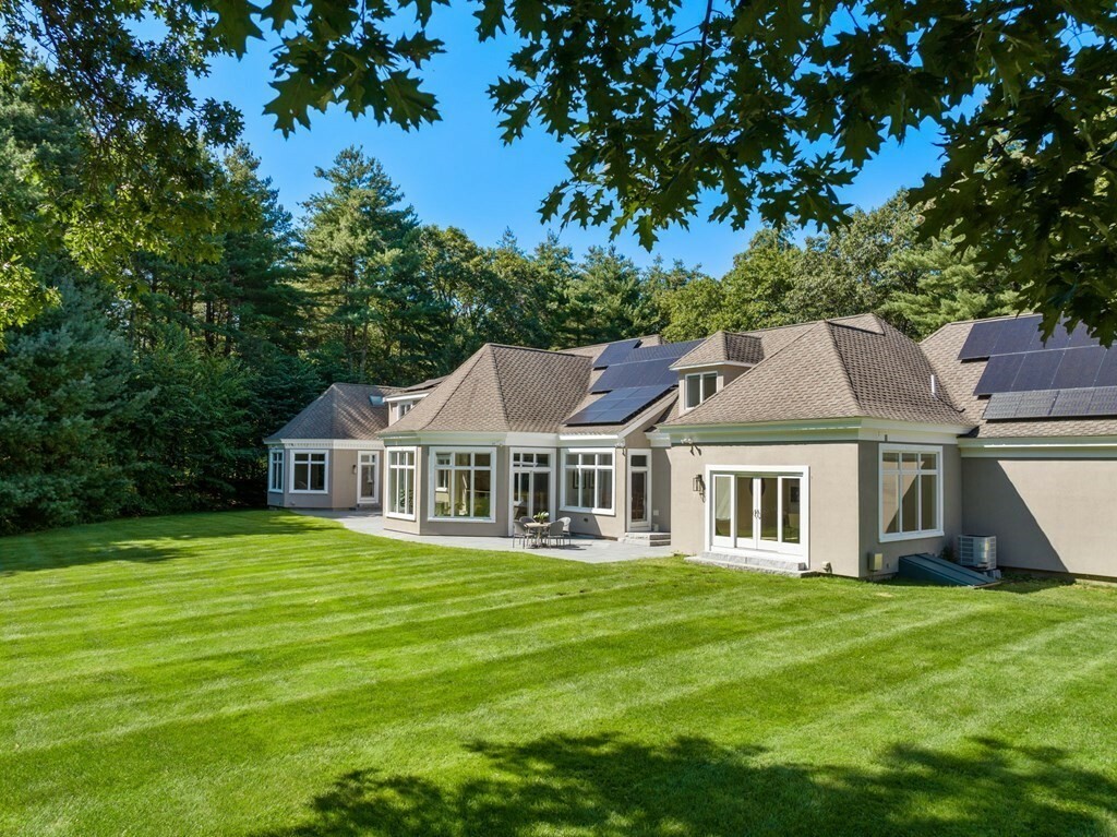 Property Photo:  3 Fort Pond Road  MA 01720 