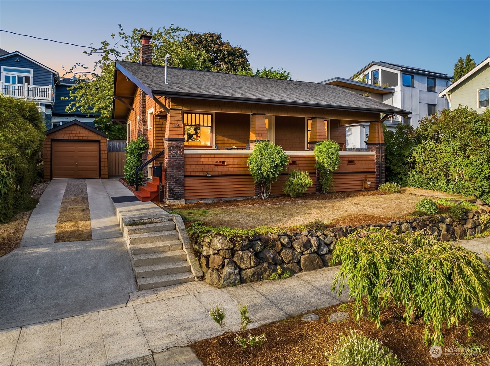 Property Photo: 1608 N 37th Street WA 98103