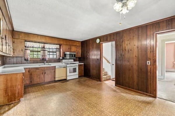 Property Photo: 19 Ringgold St MA 01830