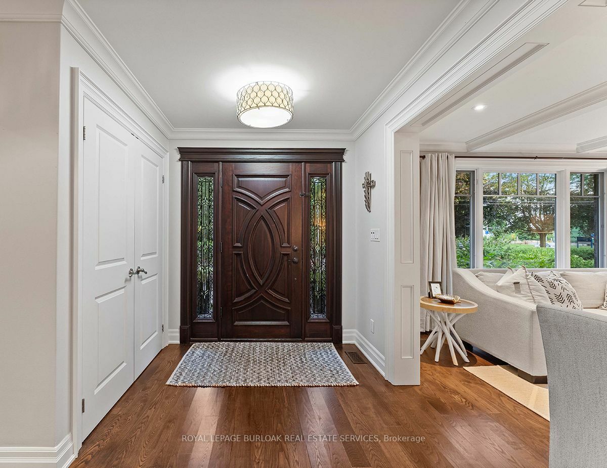Property Photo:  3011 Lakeshore Rd  ON L7N1A2 