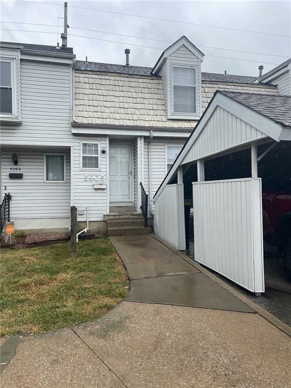 Property Photo: 5905 Ridgeway Avenue MO 64133