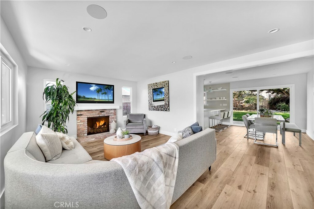Property Photo: 9673 Nightingale Avenue CA 92708