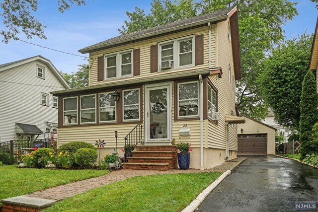 Property Photo:  22 Byrd Avenue  NJ 07003 