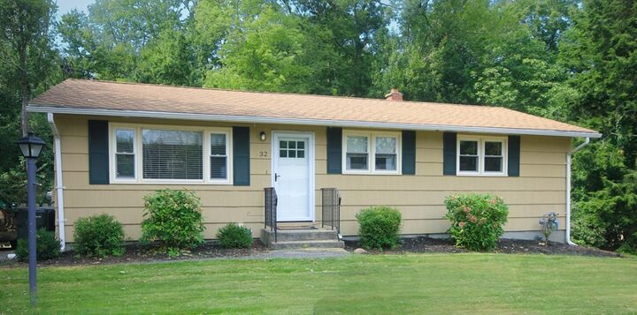 32 David Rd  Bellingham MA 02019 photo