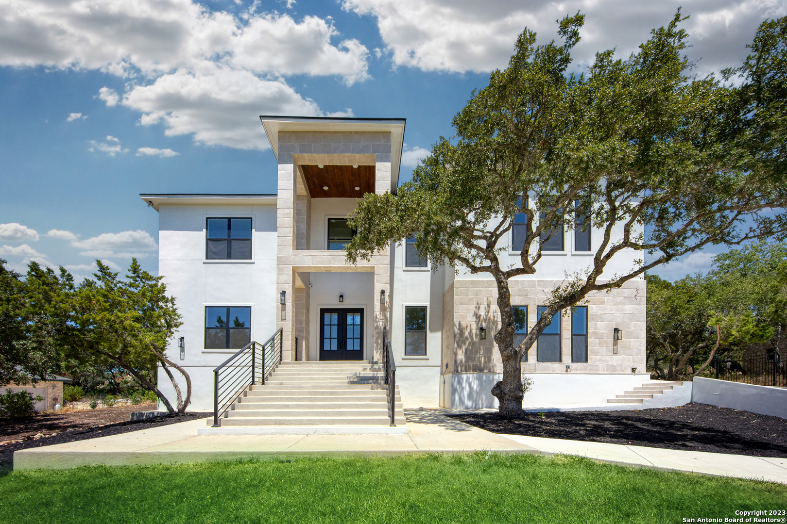 26150 White Eagle Dr  San Antonio TX 78260 photo