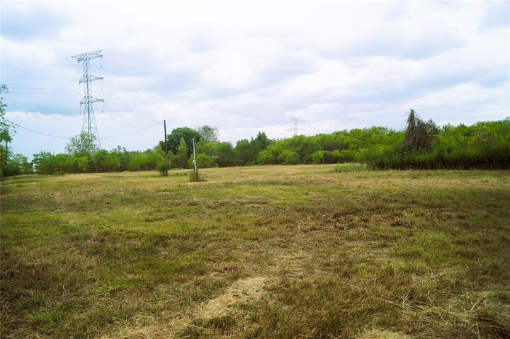 7720 County Road 121  Rosharon TX 77583 photo