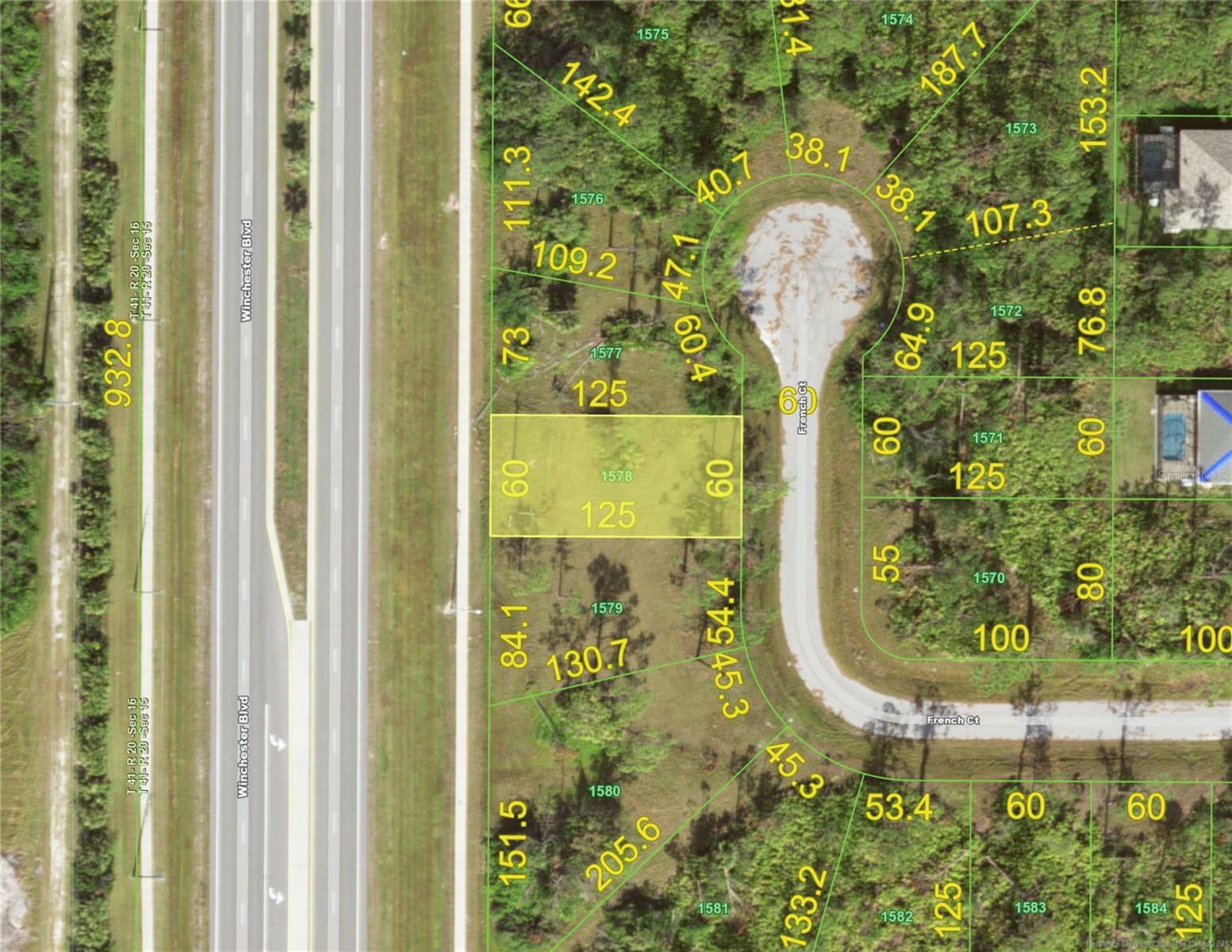 Property Photo: 106 French Court FL 33947