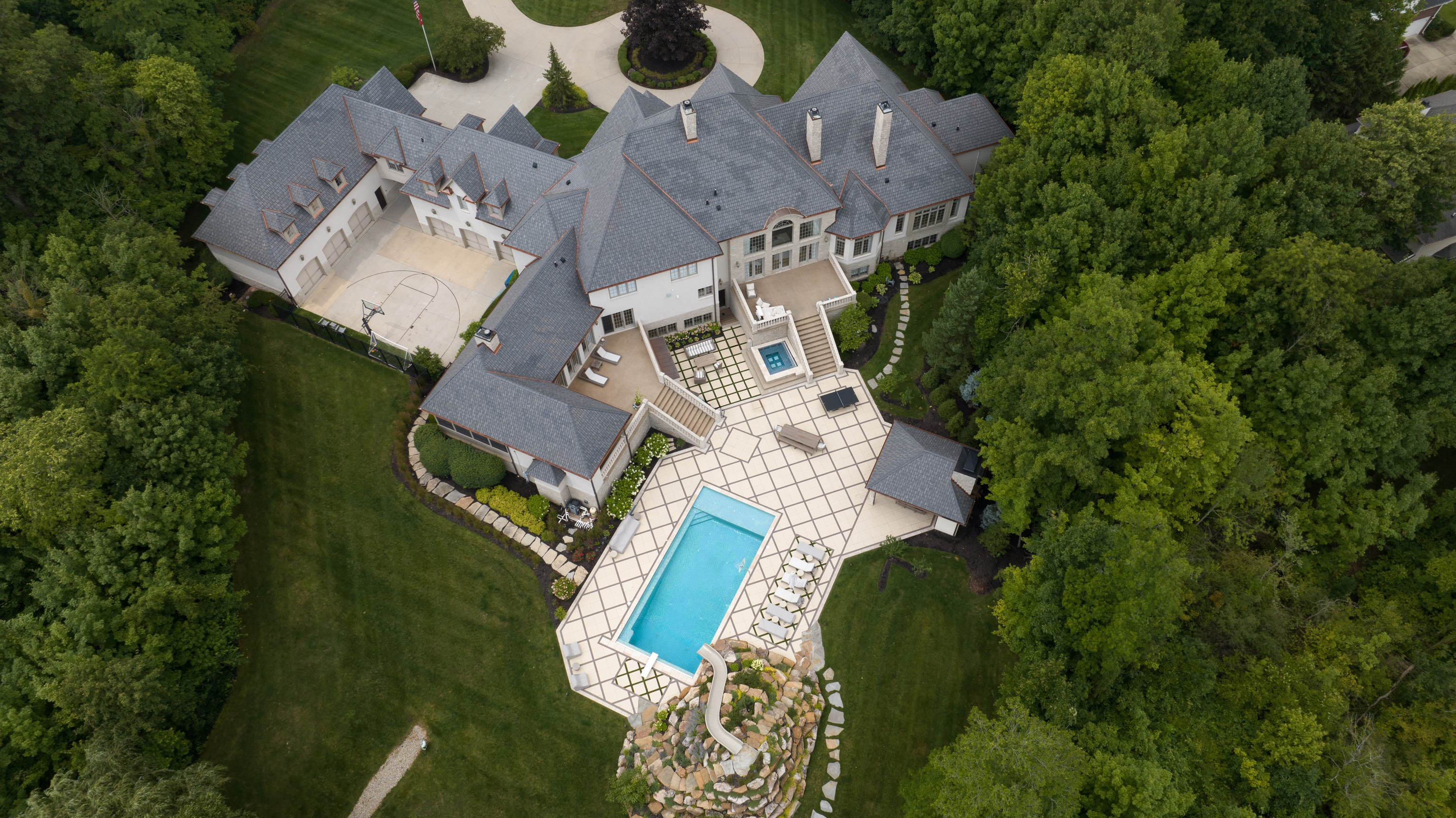 Property Photo: 11101 W Hawthorn Ridge IN 46037