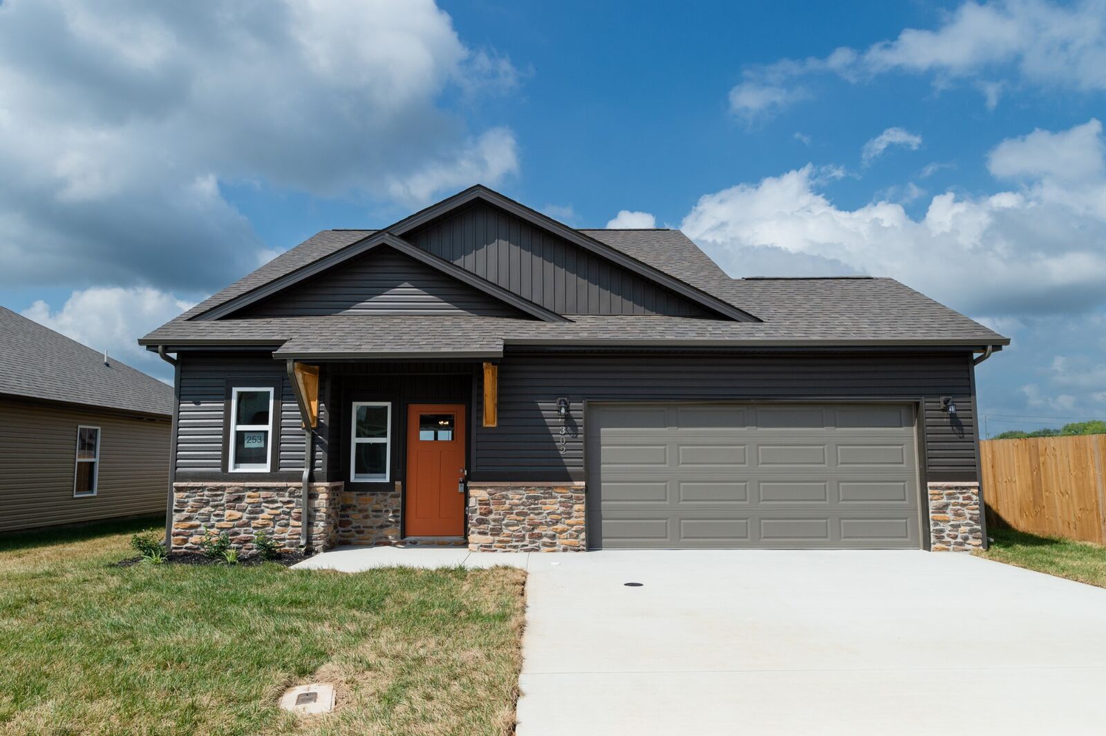 Property Photo: 302 Elwell Rd TN 37042