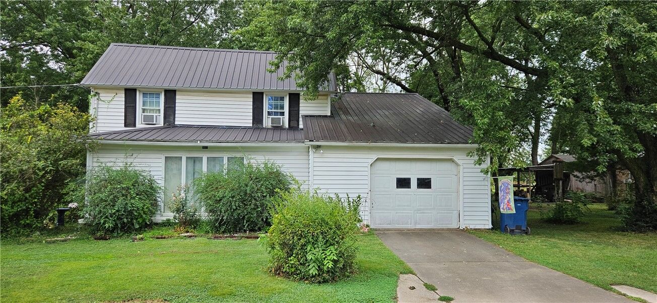Property Photo:  501 Byers Avenue  AR 72734 