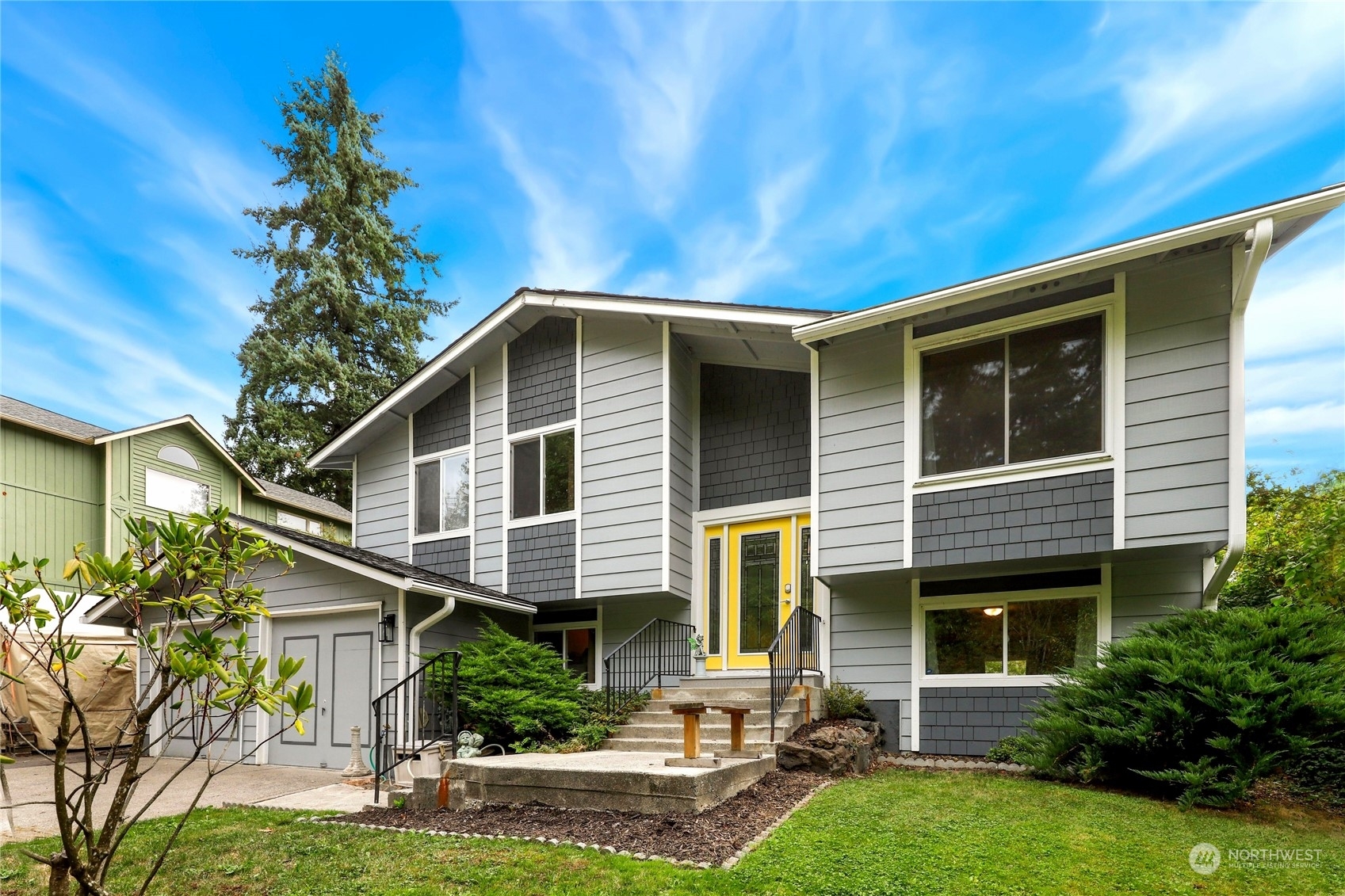 Property Photo:  20166 1st Avenue NE  WA 98370 