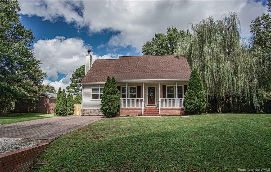 Property Photo: 112 Wilson Circle VA 23188