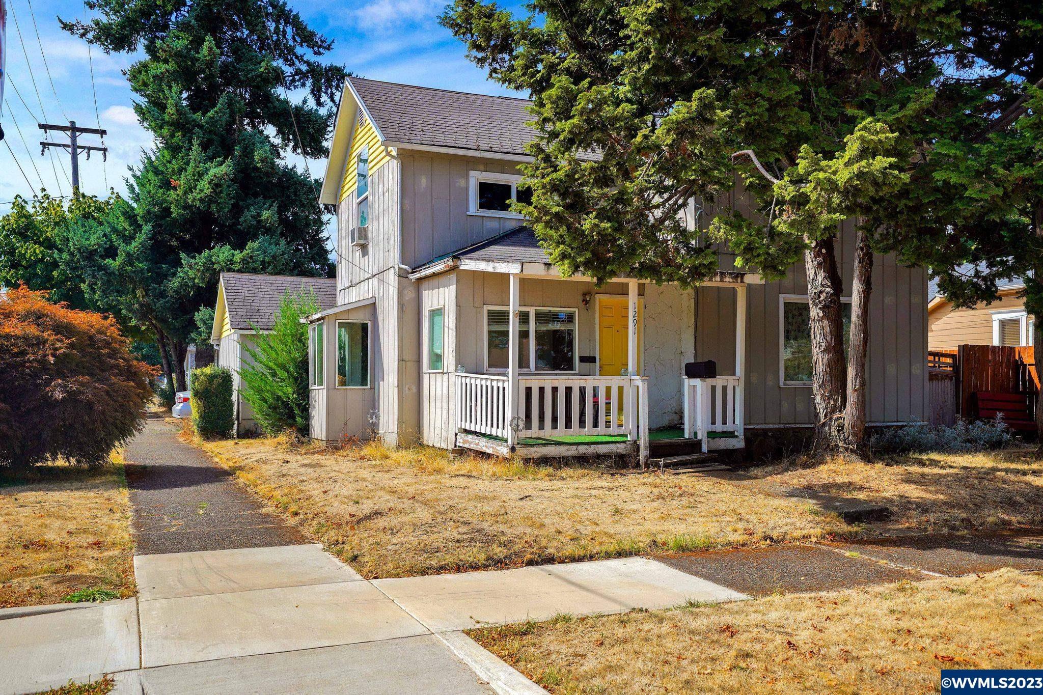 Property Photo:  1291 SE Jefferson St St  OR 97338 