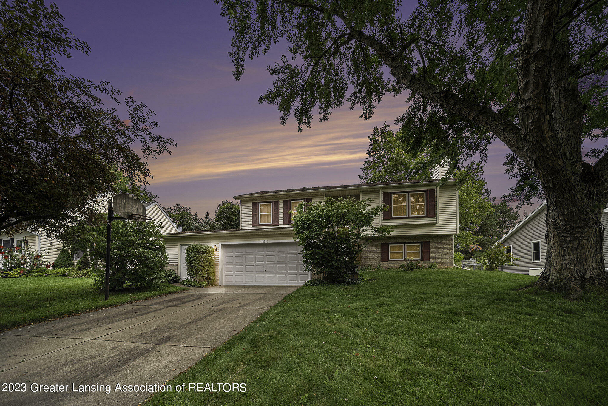 Property Photo: 1011 Alexandria Drive MI 48917