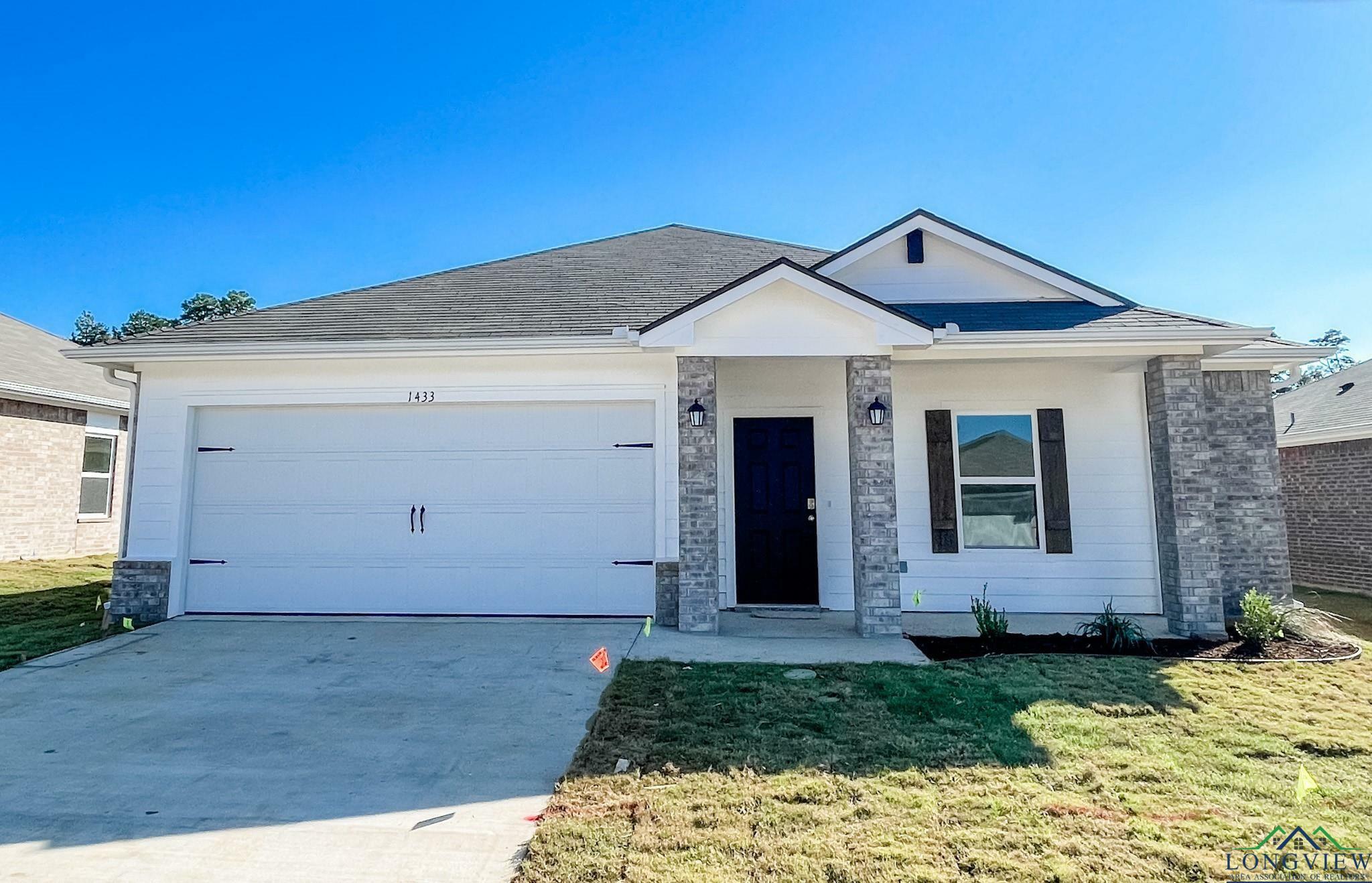 Property Photo:  1433 Monterey Drive  TX 75601 