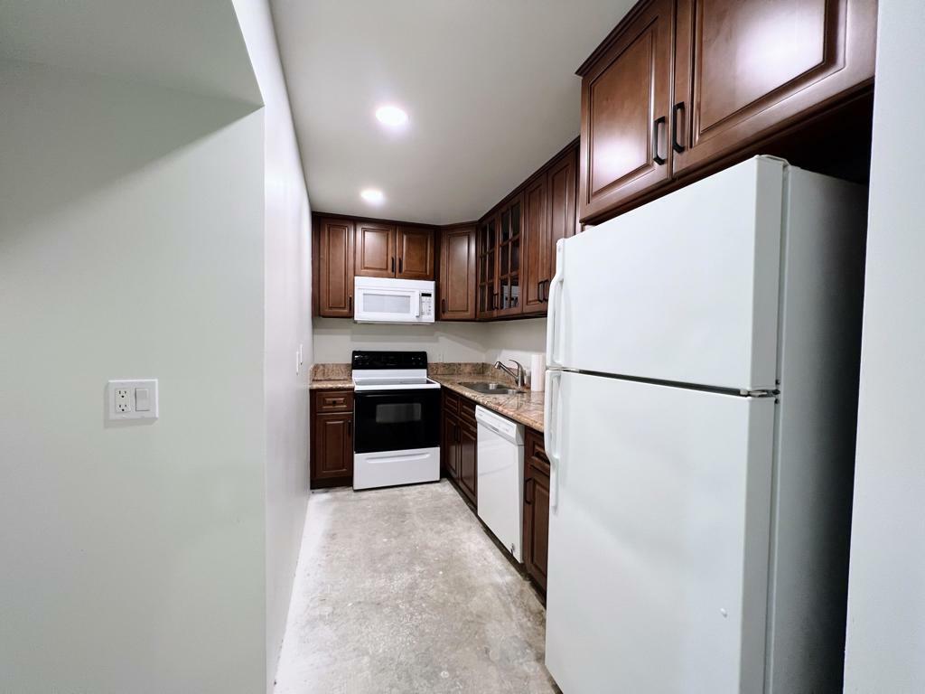 Property Photo:  2857 N Los Felices Road 101  CA 92262 