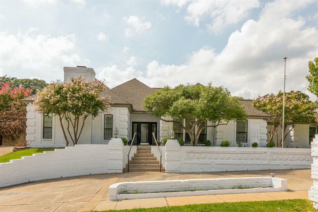 Photo de la propriété:  3905 Hillwood Way  TX 76021 