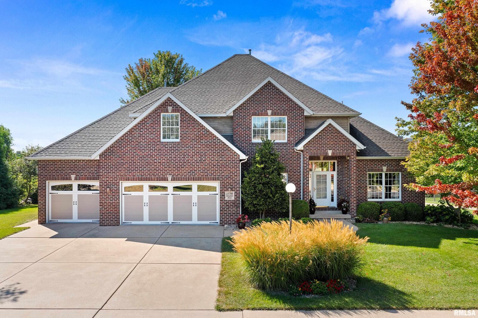 Property Photo: 11705 N Glenshire Drive IL 61525