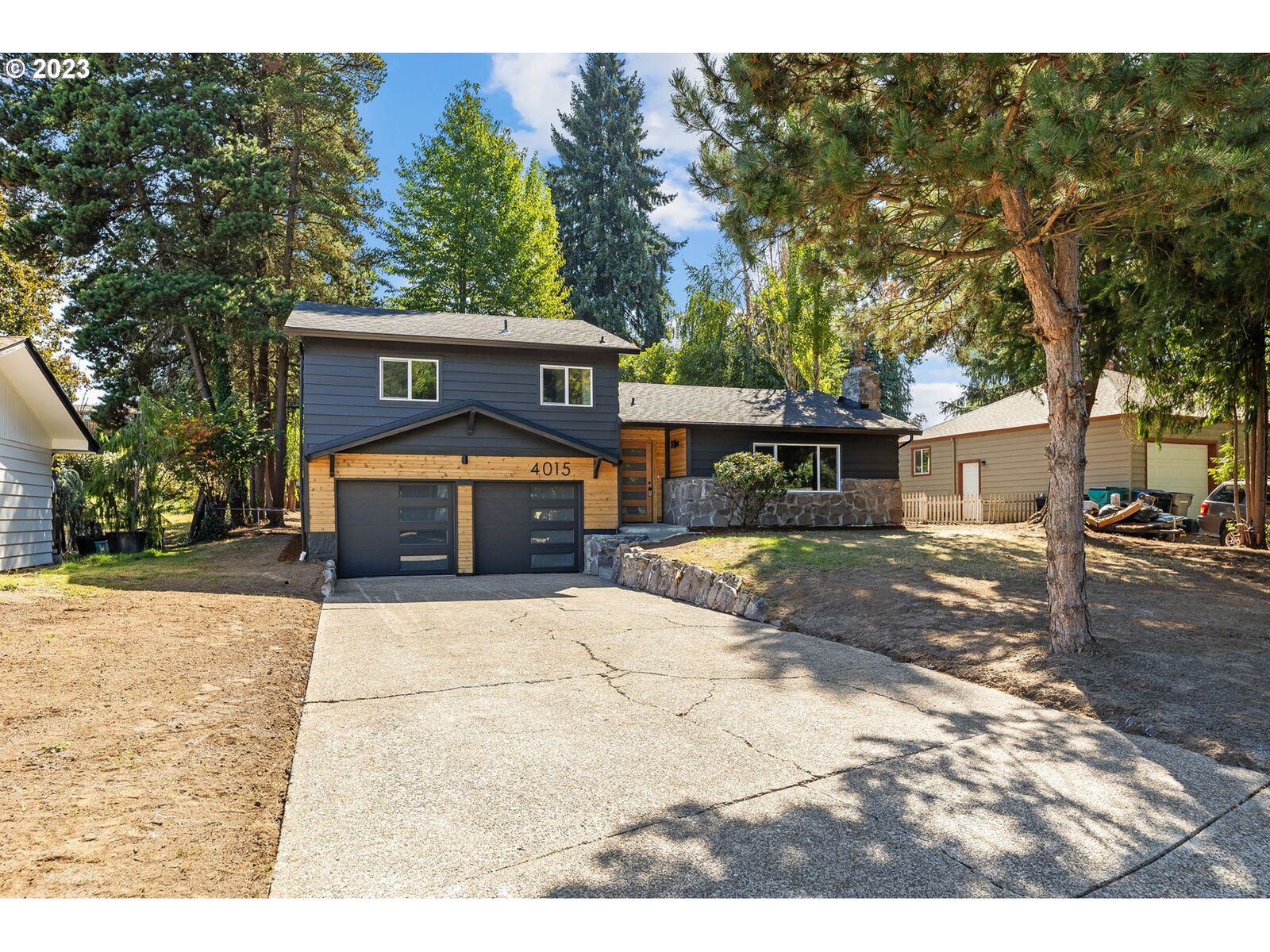 Property Photo: 4015 NE 52nd St WA 98661