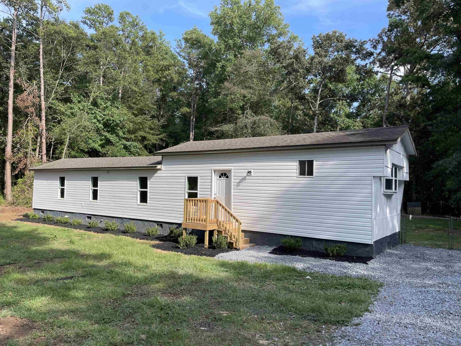 Property Photo:  72 Red Coat Drive  SC 29330 