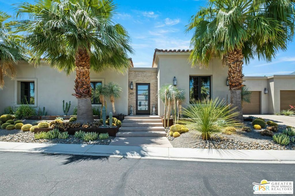 Property Photo: 1021 Via Dia CA 92264