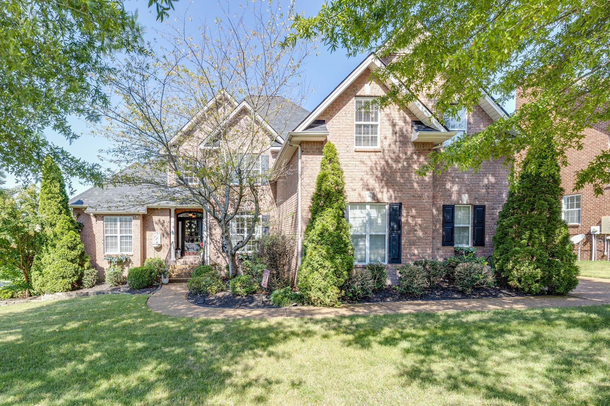Property Photo: 1075 Auldridge Dr TN 37174