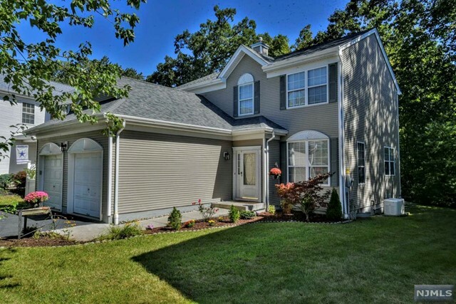 Property Photo: 6 North Glen Circle NJ 07438