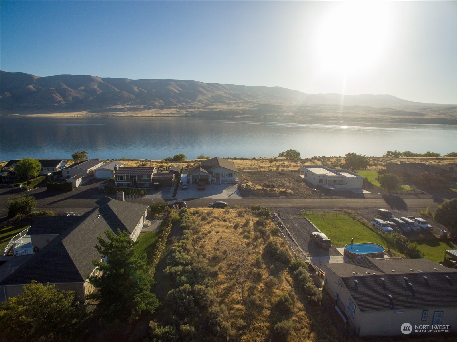 Property Photo:  507 Island View SW  WA 99349 