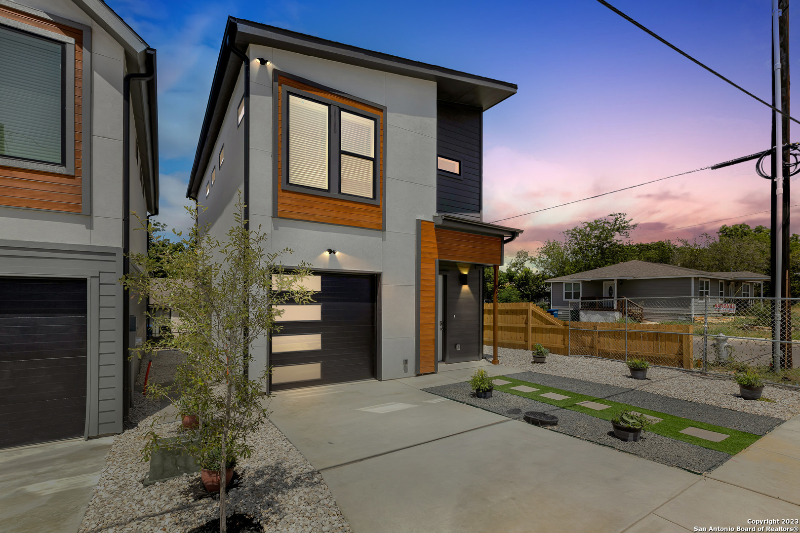 Property Photo: 939 Piedmont Ave TX 78210