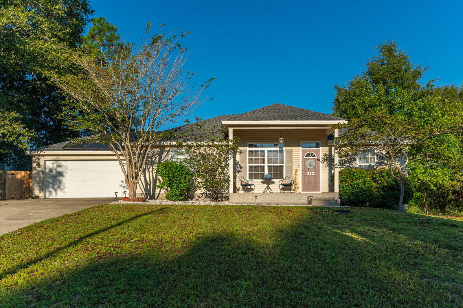 Property Photo:  312 Strawbridge Drive  FL 32539 